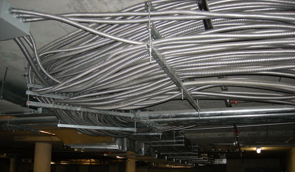 What is the correct installation method of metal flexible conduit？